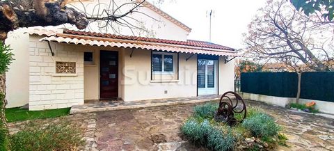 Ref: 67716NC ADISSAN In the charm of old residences, come and discover this pretty house of approximately 100m² with an outbuilding of 35m² which can be converted on a plot of 1313m² including 800m² which is buildable. It consists of 3 bedrooms inclu...