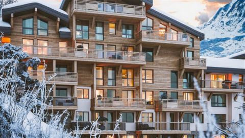For Sale : Luxury 5 bedrooms Ski Apartment VAL-D'ISERE, Savoie