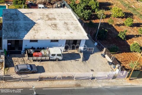 Property ID: ZMPT565190 Warehouse in Conceição de Faro, consisting of basement, and ground floor, with gate for loading unloads, and two bathrooms. With licenses for Warehouses and Industrial Activity. Exact Warehouse Location s://maps.app.goo.gl/FBC...