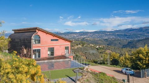 Bird's eye views over the Riviera coast. Beautiful property located in Tanneron, 20 min from Mandelieu and 30 min from Cannes, with breathtaking panoramic views of the Esterel mountains, the Lerins islands and the Bay of Cannes. With a living area of...