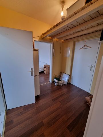 The apartment has two rooms, each with a bed (140x200cm and 100x200cm). Also there is a kitchen and bathroom. All rooms are bright and freshly painted. Additional shelves or a sofa can be provided upon request. There is also a workstation (table and ...