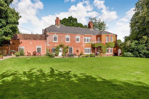 Draycott House is a wonderfully appointed six-bedroom Georgian property which boasts a separate three-bedroom cottage and an exceptional coach house currently used as garaging and workshops but subject to planning permission offers a wonderful opport...