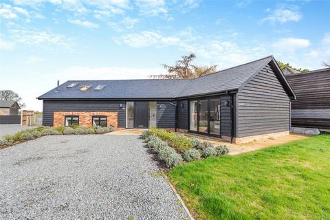 GUIDE PRICE £700,000 - £750,000 1 Brothers Yard is a stylish, contemporary 2022 built detached three bedroom barn style property set in a peaceful position in the small community of Hodsoll Street, adjacent to the beautiful rolling Kent countryside. ...