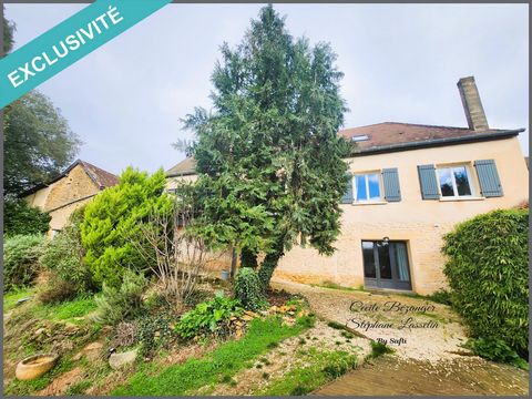 Cécile Bézanger and Stéphane Lasselin offer exclusively this magnificent farmhouse with gites. Ideally located in the town of Calviac in Périgord, you enjoy a prime location in the golden triangle. Only 15 minutes from Sarlat and Souillac, this set j...