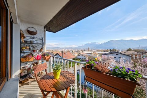 The rooftop agency presents the 'alpine' 2-room apartment of 37m2, perched on the top floor of a quiet condominium located in a small residential street. Practical and comfortable, it offers you easy access to the amenities and shops of the area. The...