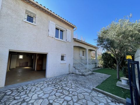 Das Hotel liegt in einer Wohngegend von Narbonne In der Nähe von Les Halles und dem Espace Liberté Hübsches Haus sehr hell in einer privilegierten Umgebung EIN MUSS Features: - Terrace - Garden