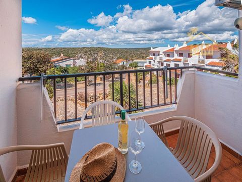 EXCLUSIVELY WITH MOVE MENORCA Calan Porter | Renovated apartment with views of the beach This immaculate completely refurbished apartment, with 2 bedrooms and 1 bathroom, is well located within Calan Porter. Just minutes from the popular beach and th...