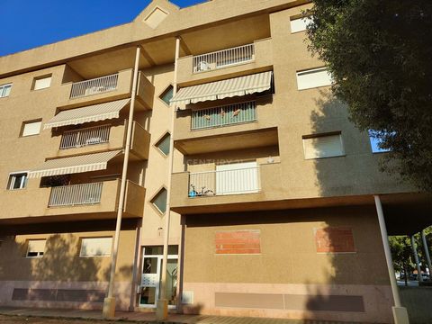 Vous souhaitez acheter une propriété à vendre à Figueres ? Excellente opportunité d’acquérir cette propriété à Figueres, province de Gérone. La maison a une superficie de 90m², est bien répartie en 4 chambres et 2 salles de bains, ce qui en fait une ...