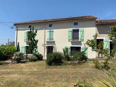 EXCLUSIVE TO BEAUX VILLAGES ! Located in a small hamlet between Verteuil-sur-Charente and Ruffec, this three bedroomed property is easy to maintain. The house is complemented with outbuildings and a good size garden The entrance hall leads to a spaci...