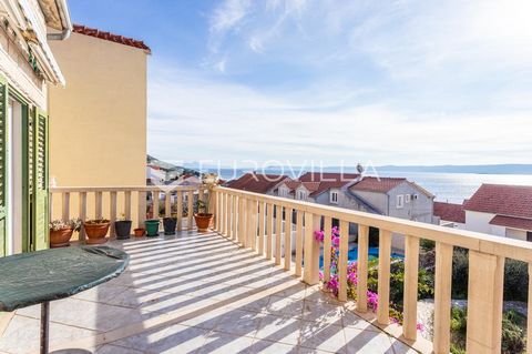 The facility is located on the southern side of the island of Brač, in Bol. Located in a quiet settlement, a few minutes' walk from the waterfront and only a twenty-minute walk from the famous Zlatni Rat beach. The main entrance with an armored door ...