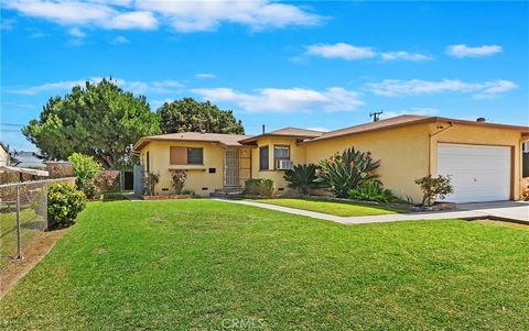 Contact JULS at ... LOCATION, LOCATION, LOCATION! That's the number one rule in real estate! This gem of a home is located in the Industry Hills area of La Puente. This commuter's dream is convenient to nearby schools and a wide array of shopping. Bu...