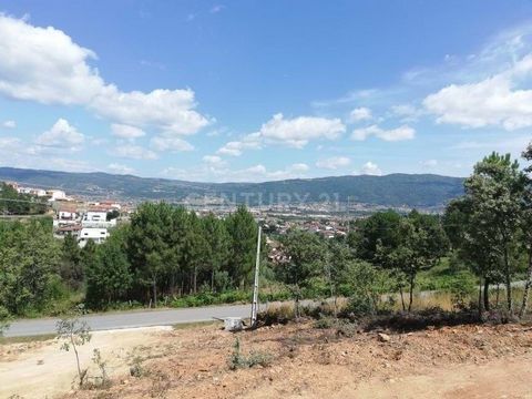 Excellent land, with panoramic views, close to the city center of Chaves.