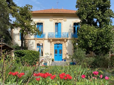 EXCLUSIVE TO BEAUX VILLAGES! Situated in a quiet part of a popular spa town, you will instantly fall under the charm of this delightful and well kept villa, set in its own garden with grand entrance gates. With its Mediterranean climate, the light po...