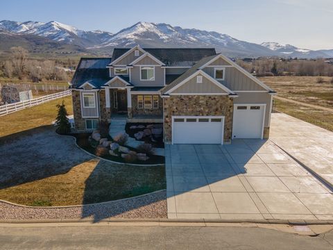 Welcome to this stunning property nestled in beautiful Eden! This fully finished 4,800 square foot home is just waiting for the perfect buyer to make it their own. SELLER Financing Available: Rate & Down payment negotiable. Boasting main level living...