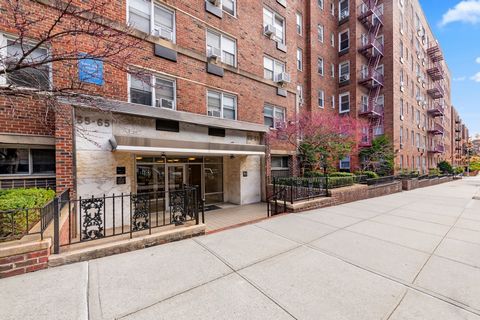 A top-floor co-op with two exposures and abundant natural light, this charming 2-bedroom, 1-bathroom home offers quintessential Rego Park living moments from bustling pedestrian zones and expansive parks. Residents are greeted by a lovely foyer with ...