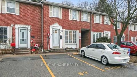 This Pristine Townhouse boasts 4 bedrooms and is situated in a highly sought-after area. It is conveniently located just a few steps away from TTC, Plaza, Supermarket, Restaurant, and Park. With easy access to major highway such as 401, 404 and DVP c...