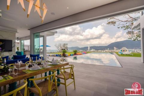 Onroerend goed wordt te koop aangeboden voor 5,5 mln USD. Prijs in Thaise Baht is alleen ter informatie. De ultieme luxe woning gelegen boven Patong Bay met panoramisch uitzicht op de oceaan en de stad. Deze villa met zwembad met twee verdiepingen is...