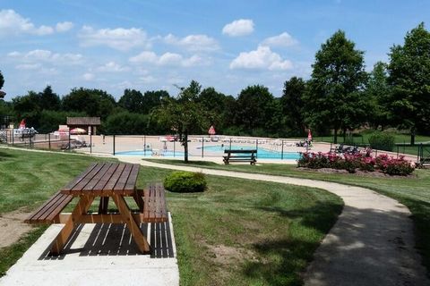 Near a small town in the Périgord Limousin Regional Natural Park, this hamlet of 16 gétees, fitted out in a traditional way. in a landscaped and flowery park of 30 ha, is ideal for families accompanied by children or adolescents. It has a supervised ...