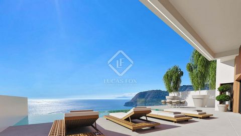 Estas exclusivas villas modernas en venta en La Herradura ofrecen llamativos diseños contemporáneos y vistas impresionantes al mar, las puestas de sol y las montañas de la reserva natural de Cerro Gordo. Ubicadas en parcelas orientadas al sur y al su...