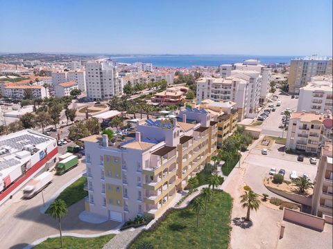 The apartment is currently under construction, located in a residential area of Lagos, 5 minutes' drive from Dona Ana, Camilo & Porto de Mos beaches & short distance from Palmares Golf and Boavista Golf & Spa, Close to all amenities, offering high-en...