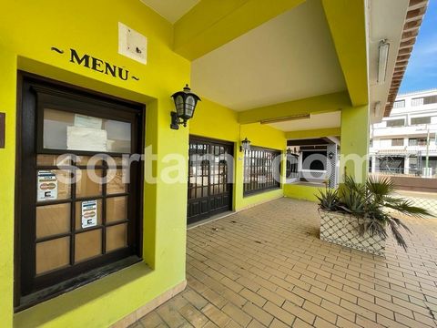 A fantastic commercial property in the centre of Albufeira. This commercial property consists of two stores with the total built area of 160 m2.  The shops have an access, both from the inside and outside of the buildings , to the basement where you ...