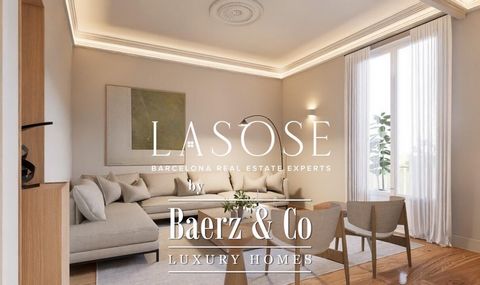 Lasose Properties is pleased to present this stunning property, a spacious apartment located in an elegant REGIA estate built in 1900. It is a property with great potential for renovation due to its unique and special character.. . This exclusive apa...