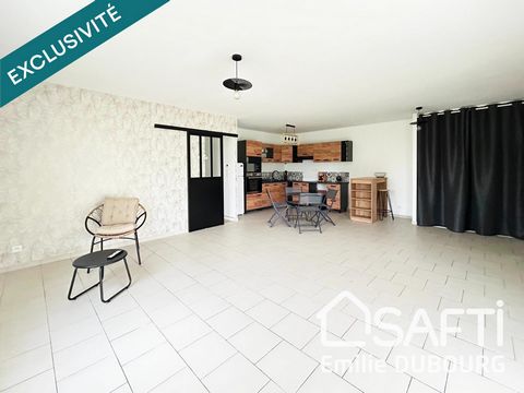 Découvrez cette charmante maison de 76 m² idéalement située dans un secteur agréable de Vayres. Entièrement rénovée, elle allie modernité et confort, offrant des espaces lumineux et accueillants. La cuisine ouverte sur le séjour crée une atmosphère c...