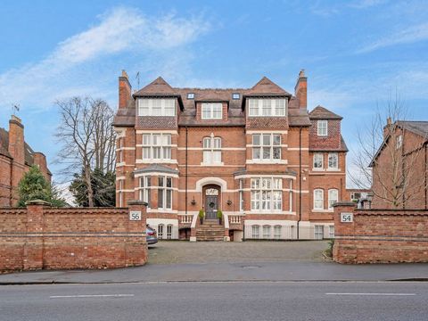 This stunning penthouse apartment set in an elegant period conversion boasts a large open plan living area, family room, a spectacular principal suite with large ensuite and dressing room, two further bedrooms with en-suites and parking for four vehi...