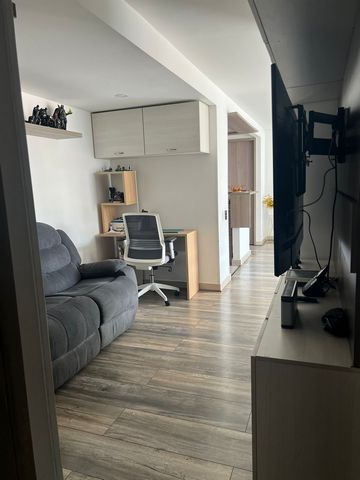 SE VENDE ESPECTACULAR APARTAMENTO VALLE DEL LILI Piso 2, Se encuentra ubicado de forma estrategica, para garantizar la movilidad permanente, ubicado cerca a importantes clinicas, centros comerciales, universidades y colegios,  tiene una Ã¡rea de 83 m...