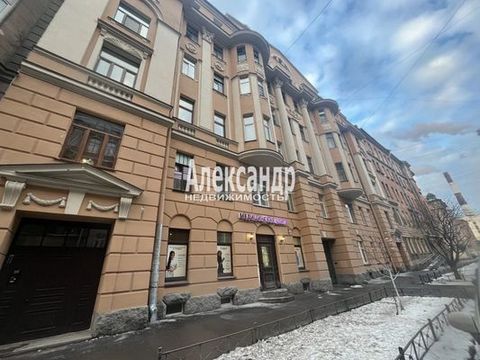 1702475 В продаже 2 уютные просторные комнаты 22.9+19.1 метров в 4х- комнатной квартире в центре Санкт-Петербурга. Комнаты изолированные и расположены рядом. Хороший ремонт, можно сразу заехать и жить! Произведена замена радиаторов. Есть возможность ...