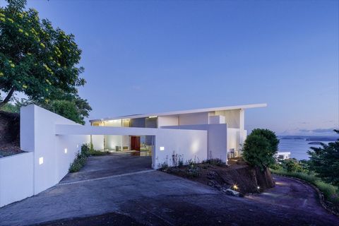 Casa Catherine is a uniquely designed home designed by renowned Costa Rican architect Victor Canas. It sits at the apex of the upscale Ocotal community with expansive ocean views. Due to its height above sea level and its location, Catherine House ha...