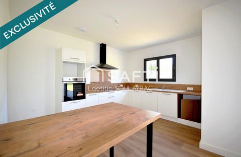 Très belle villa de 2023 avec 4 chambres, garage et jardin.