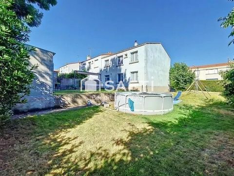 Maison familiale, jardin clos, volumes lumineux