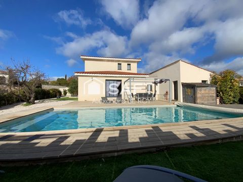 223 m² de confort moderne dans un cadre paisible.