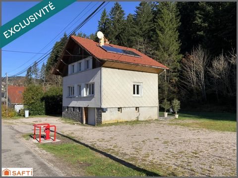 Situation privilégiée à proximité du Lac de Gerardmer, intérieur rénové , 4 chambres ,terrain 1100 m2