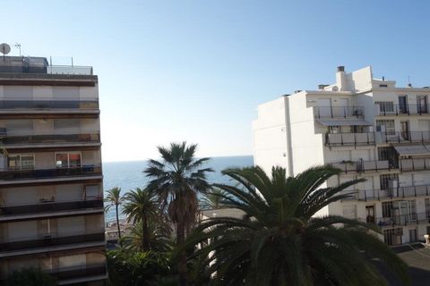 Apartment Stage 5, View Sea, position south north, General condition Good, Kitchen Separate fitted, Living room surface 25 m², Total surface area 60 m² Bedrooms 1, Bath 1, Toilet 1, Terrace 2, Car park 1, Cellars 1 Building Floor number 7, Constructi...