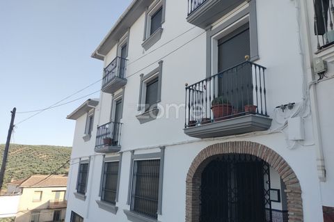 Identificação do imóvel: ZMES506203 Are you looking for an economical apartment, good qualities and easy access? We got him!! Do not let someone else get something that can be yours!! Magnificent corner apartment of 73 m2 located in a privileged plac...