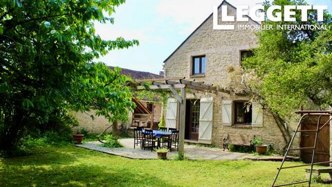A21093FBR95 - In the village of Neuville-Sur-Oise, 95000, located beside the Barge Capital of Conflans Sainte Honorine, on the RER A trainline and the L line. This village is charming as is this gorgeous stone house, lovingly restored by the owners. ...