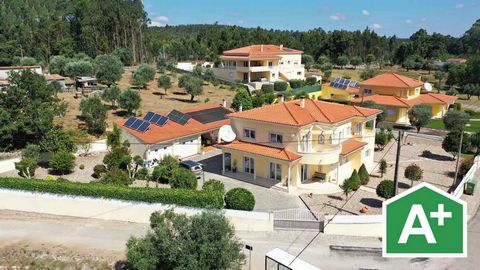 House for Sale in Portugal - Your Dream Home in Central Portugal Are you looking for a beautiful family villa in Portugal? Look no further! We are excited to present this stunning property in Central Portugal, offering you a spacious and modern home ...