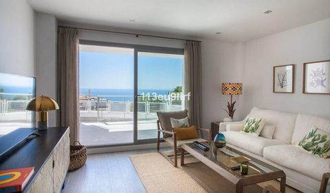 Located in Benalmadena Pueblo. Situated just outside the center of the white village of Benalmádena Pueblo, this spacious luxury apartment offers peace and tranquility but is still close to the village with plenty of shops, bars and restaurants. It c...