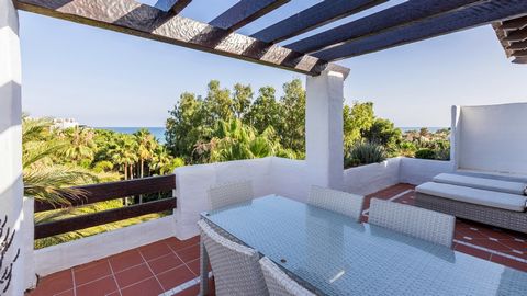 Located in Puerto Banús. Exclusive, south-west facing duplex penthouse with sea views in one of the most prestigious beachfront developments in Puerto Banús (Marbella). The resort offers security, well maintained and landscaped tropical gardens with ...