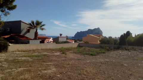 Montesinos Falcón Real Estate offers for sale these plot of 1044 m2, located in Carrió Alto, Calpe - Costa Blanca. They are sold free of construction, completely flat with spectacular views of the sea and the Sierra de Bernia, south facing and just 1...
