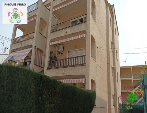 Welkom in uw nieuwe huis in Cunit, Tarragona! Dit charmante appartement gelegen in de urbanisatie Can Toni biedt u een uitzonderlijke woonervaring. Met een oppervlakte van 74m² bevindt dit juweeltje zich op de 2e verdieping, waardoor u een ideale loc...