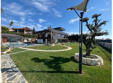 The villa for sale is located in Buyukcekmece in the western part of Istanbul. Buyukcekmece district is located on the European side of Istanbul. The district is located close to the Marmara Sea and is one of the important industrial and commercial c...