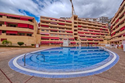 We are pleased to offer for sale this large three-bedroom apartment in the popular complex called Jardines del Mar, in Puerto de Santiago . It is in a central location and is within easy walking distance to many amenities and beaches. There is a supe...