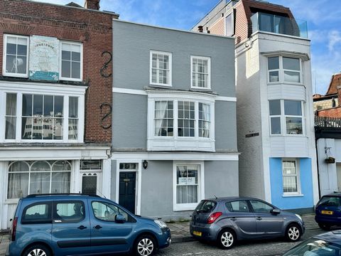 PROPERTY SUMMARY This impressive and imposing three storey townhouse is located within the heart of the historic conservation area in Old Portsmouth and within 100 yards of the harbour entrance and oldest part of the City. The accommodation is arrang...