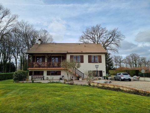 Situated just outside the village of Cromac and within walking distance of the centre of tourism (which has a lake, outdoor swimming pool and bar / restaurant) is this well-maintained detached 4 bedroom house with large detached garage and gardens of...
