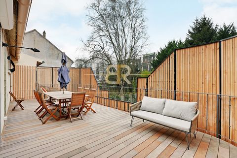 Located in Montreuil, close to the centre of Rosny, this spacious family home of 200 square metres spread over three levels is a real find. Offered exclusively by BR Immobilier, it offers a generous and very sunny garden, ideal for family moments and...