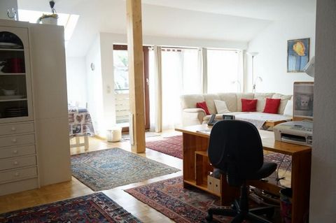 Welcome to our beautiful, light-flooded and fully furnished 2-room apartment in Heddernheim! Through the front door you enter the living room, which is spacious, bright and open-plan, with the dining area and kitchen adjoining the large living room. ...