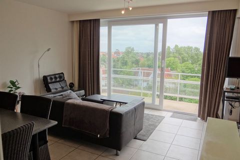 Appartamento con una camera da letto e angolo notte terrazza solarium con vista sulla zona residenziale. Sono ammessi animali di piccola taglia. Situato tra le strade trafficate dell'affascinante città costiera di Nieuwpoort, questo eccezionale appar...